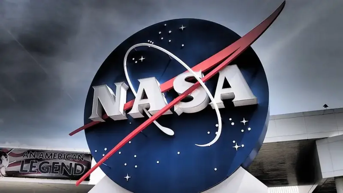 Обломки зонда NASA DART могут упасть на Землю в ближайшие годы