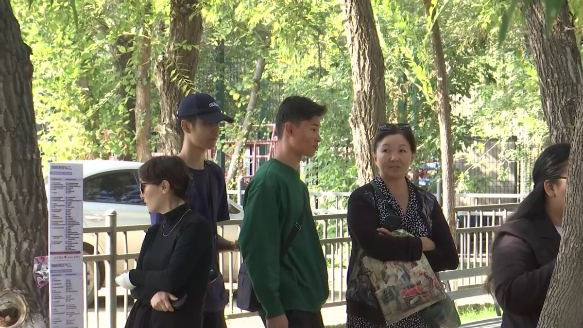 Более ста актюбинских студентов отчислили из филиала зарубежного ВУЗа прямо перед началом учебного года