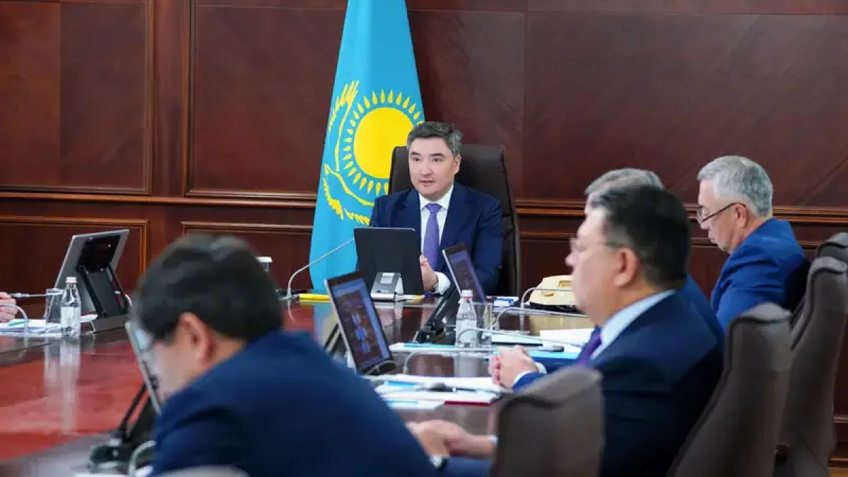 Олжас Бектенов АЭС-тің жаңартылатын энергия көздерінен артықшылығын атады