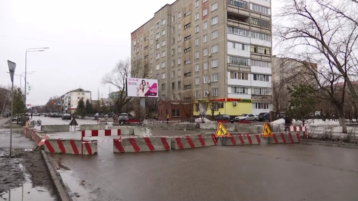 Порыв на коллекторе в Петропавловске: подвалы многоэтажек затопило нечистотами