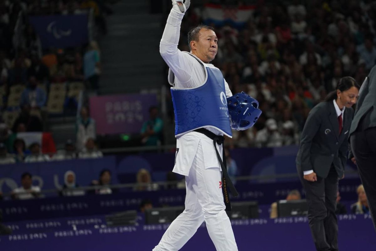 Нышан Өмірәлі жұбаныш жекпе-жегінде жеңіске жетті