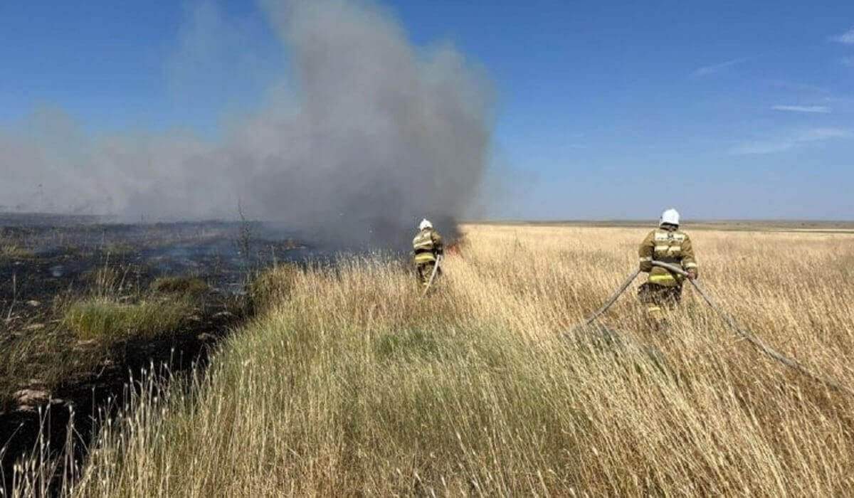 Абай облысында өрт сөндірушілер 2 тәулік бойы қызыл жалынмен күресті