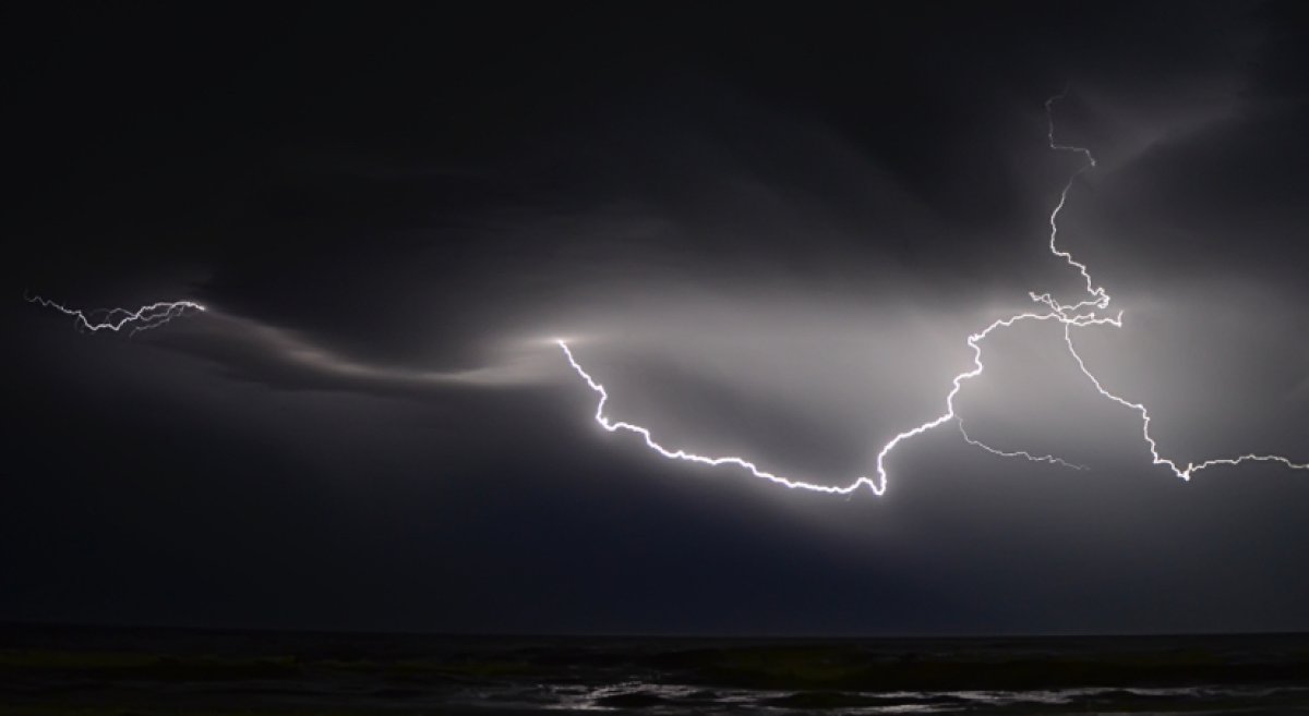 Синоптики прогнозируют снег и дожди с грозами в Казахстане 10 сентября