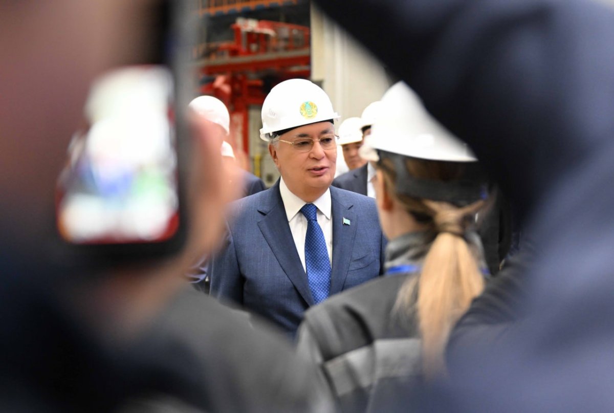 Будем поддерживать трудовые династии, - Токаев