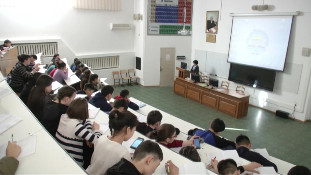 Уровень знаний и навыков выпускников колледжей не соответствует требованиям работодателей, - О. Бектенов