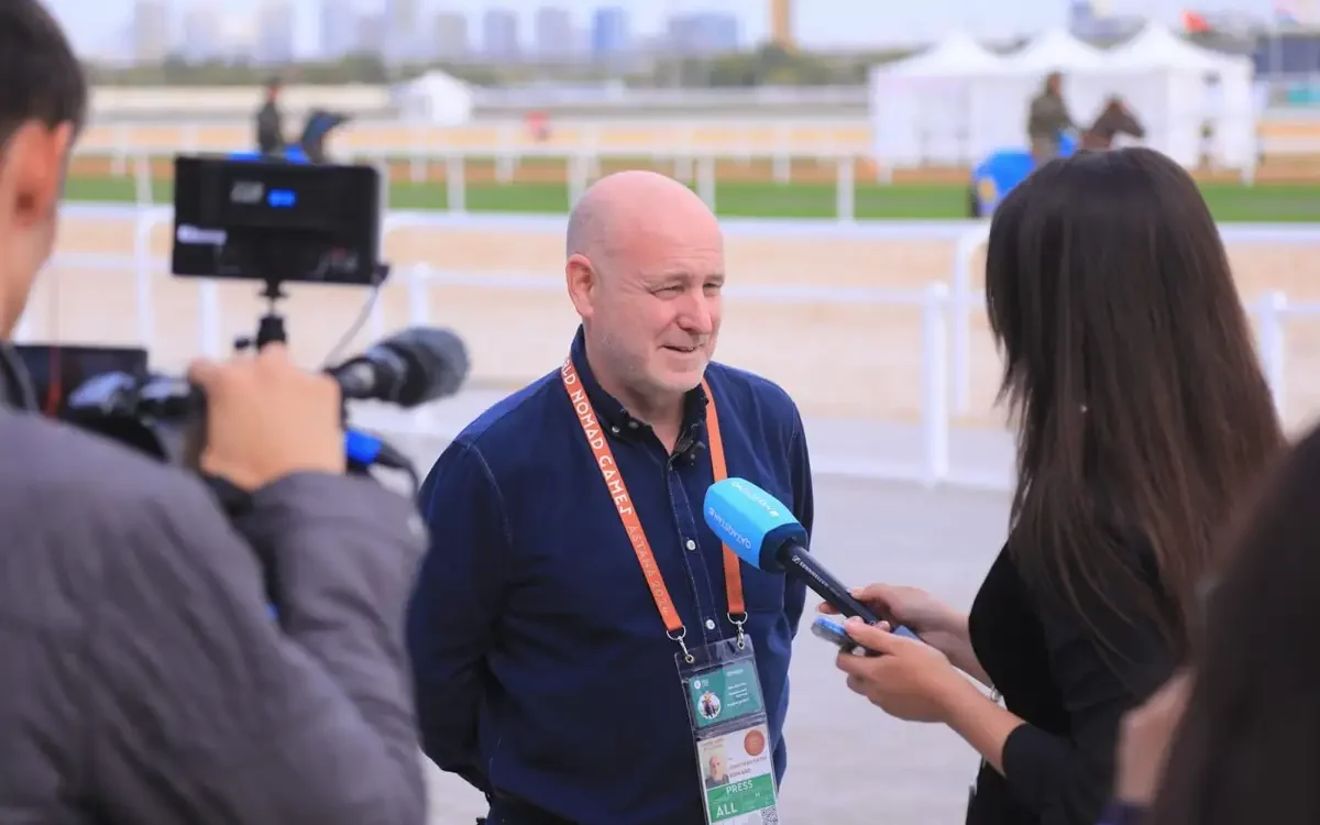 «Кабирхан» қатысқан ат бәйгесінің режиссері Көшпенділер ойынына келді