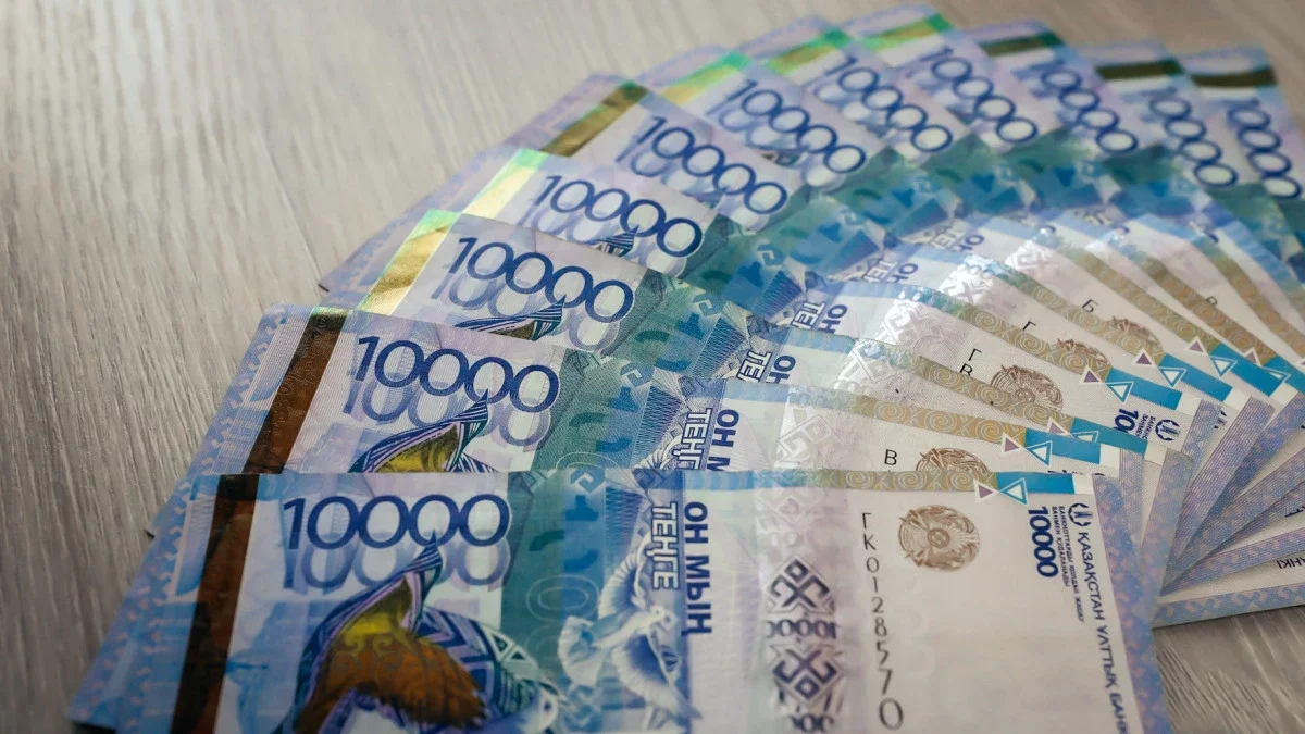 Ақмолада білім бөлімінің бухгалтері 5,8 млн теңге жымқырған