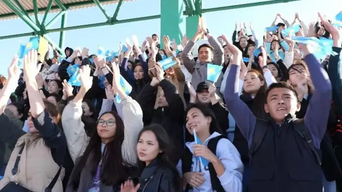 Казахстанские болельщики удивили иностранных гостей на Всемирных играх кочевников