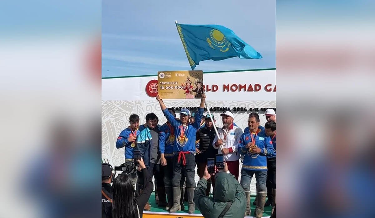 Чемпион атанған қазақ көкпаршылары 10 млн теңге алды