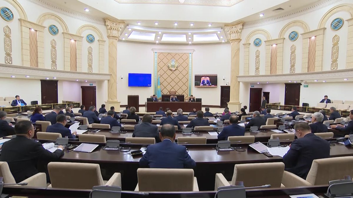 Около 300 тысяч предпринимателей еще не сдали декларацию о доходах, - Минфин