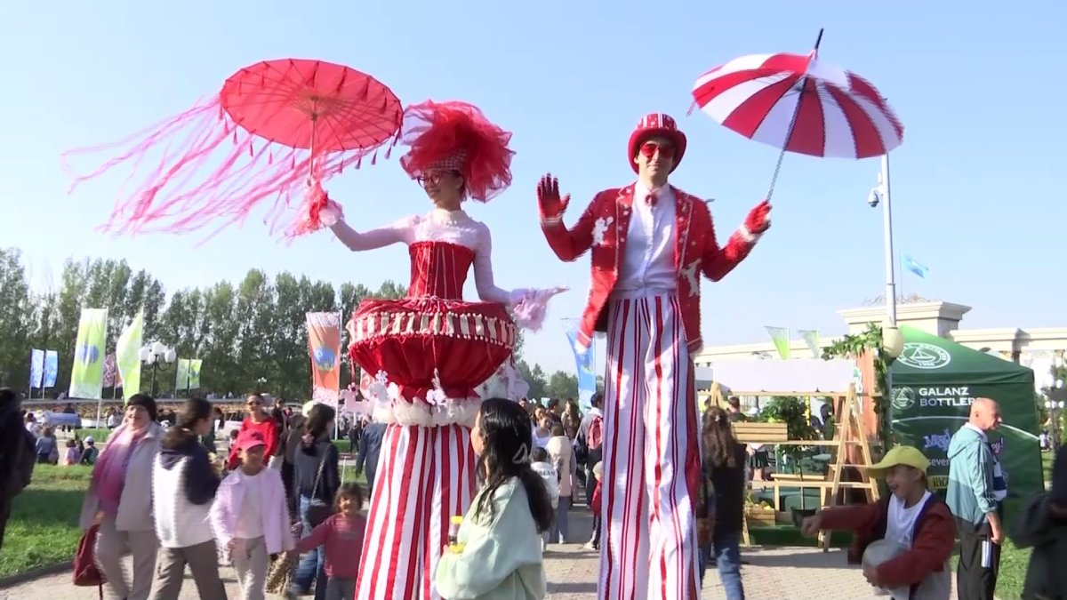 Алматыда 1700 литр алма шырыны қайнатылып, Гиннестің рекордтар кітабына тіркелді