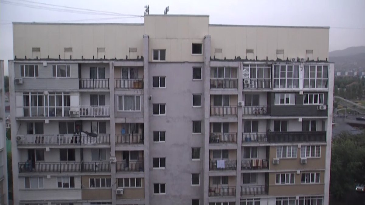 В жилых домах Алматы проверят доступ на чердаки и крыши