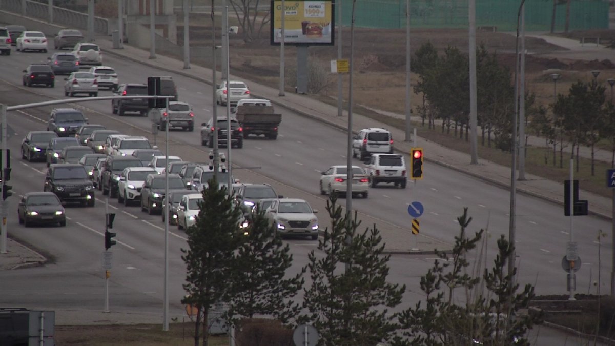 Енді мопед иелері мемлекеттік нөмір тағып, жүргізуші куәлігін алуға міндеттеледі