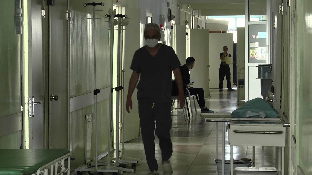 В Павлодаре студент напал с ножом на своего преподавателя