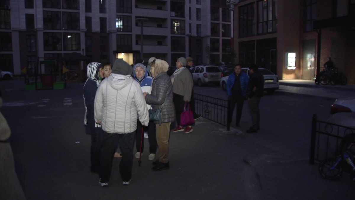 Жители одного из новых жилых комплексов Астаны недовольны качеством дома