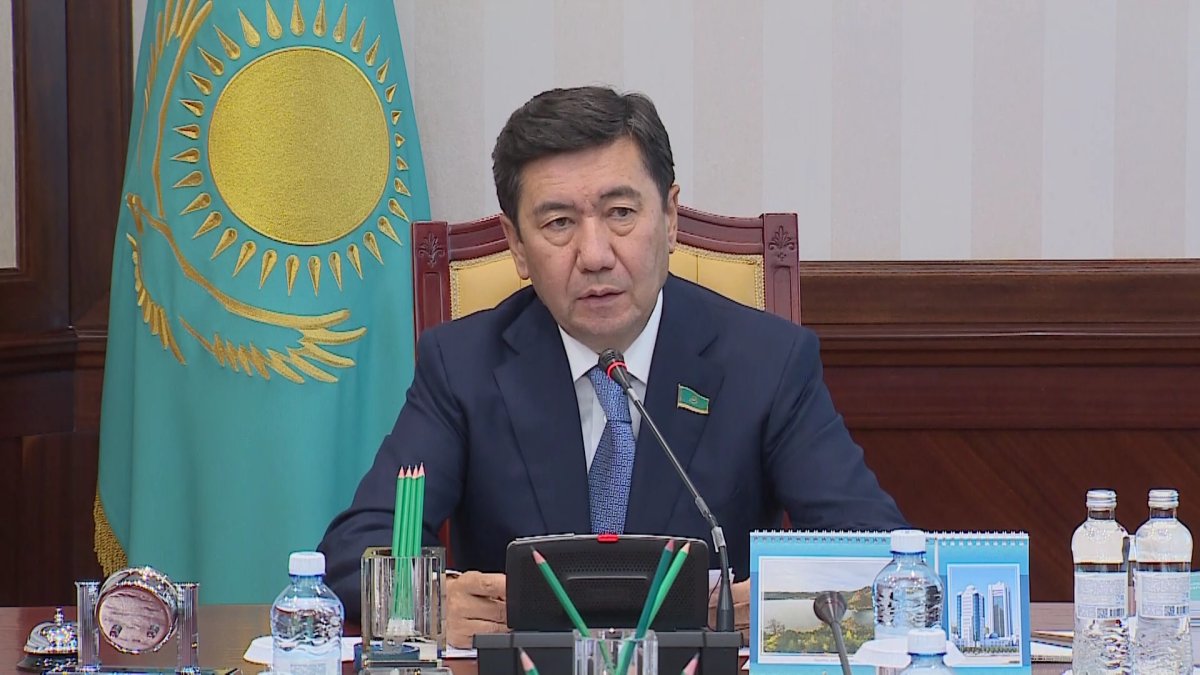 "Бүгінгі Жолдау қоғамды толғандырып отырған ең өзекті проблемаларға нақты жауап дер едім", - Е. Қошанов