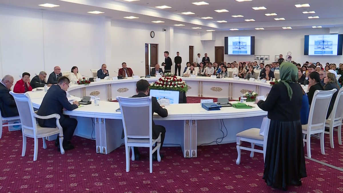 Қызылордада  тіл мамандары бас қосты