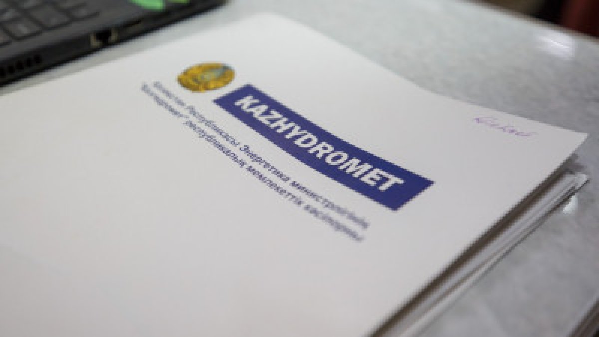 Бірнеше өңірде қар аралас жаңбыр жауып, күн суытады