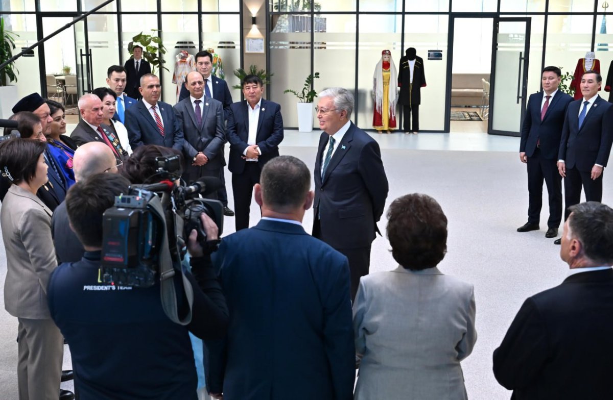 Глава государства встретился с общественностью Туркестанской области