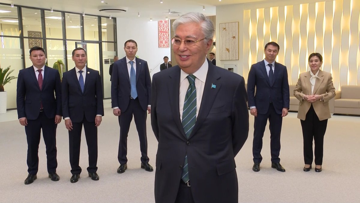 "У региона светлое будущее": Глава государства с рабочим визитом посетил Туркестанскую область