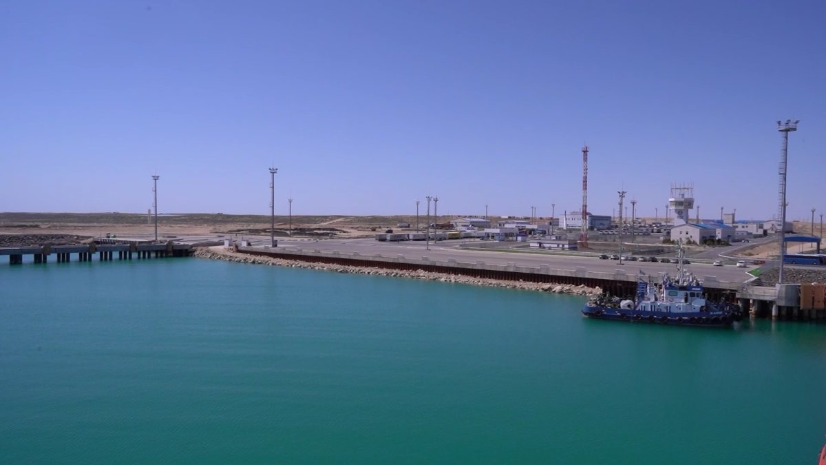 В 2025 году планируется завершение строительства Транскаспийской волоконно-оптической линии связи по дну Каспийского моря