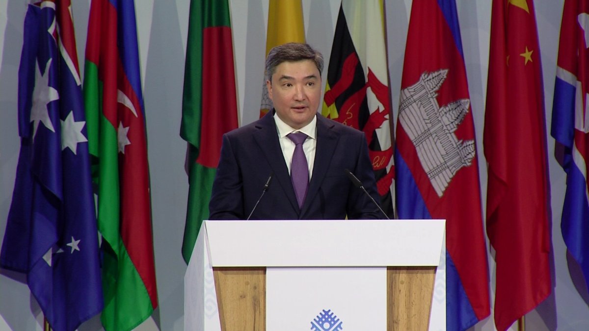 До конца 2025 года сетью 5G будут охвачены три мегаполиса и все областные центры Казахстана, - Олжас Бектенов