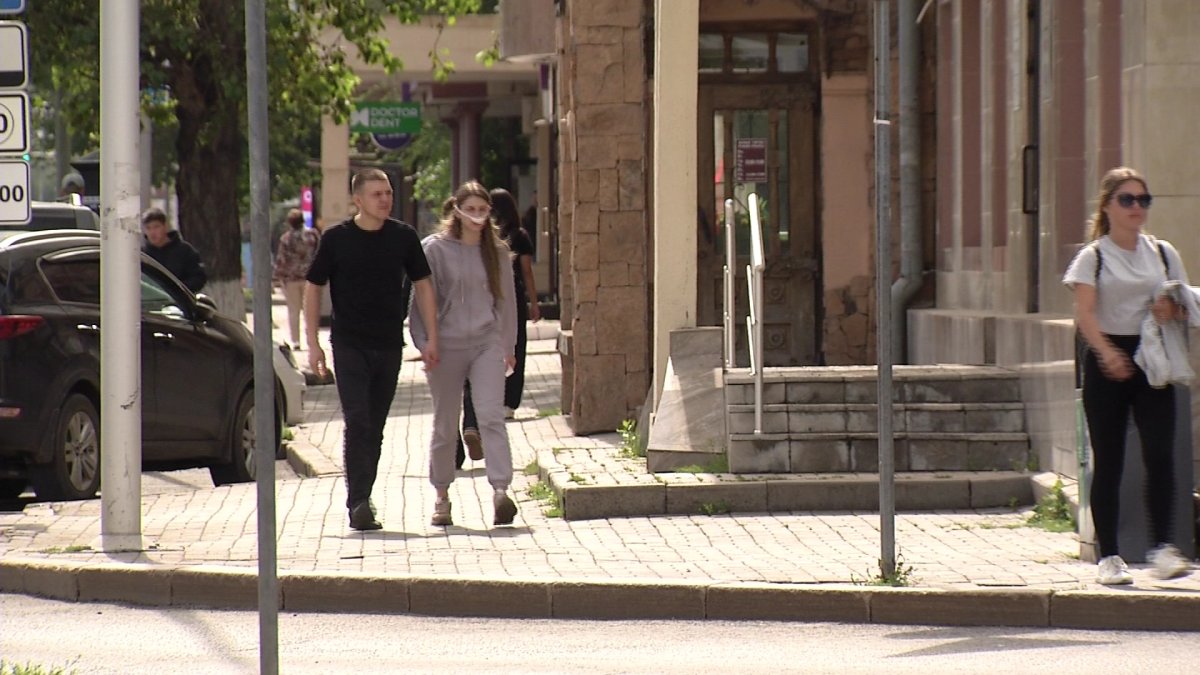 Интернетте балаларды суицидке итермелейтін 43 топ анықталды