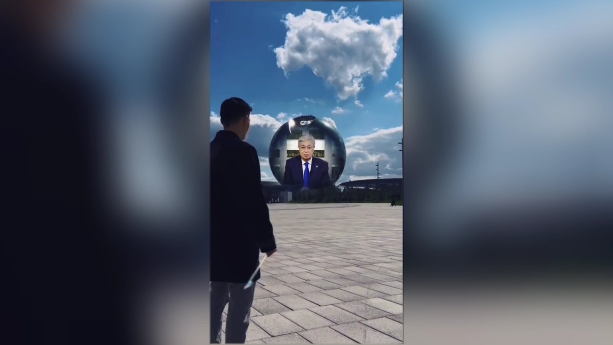 1 күн Президенттің жеке мобилографы болуға мүмкіндігіңіз бар