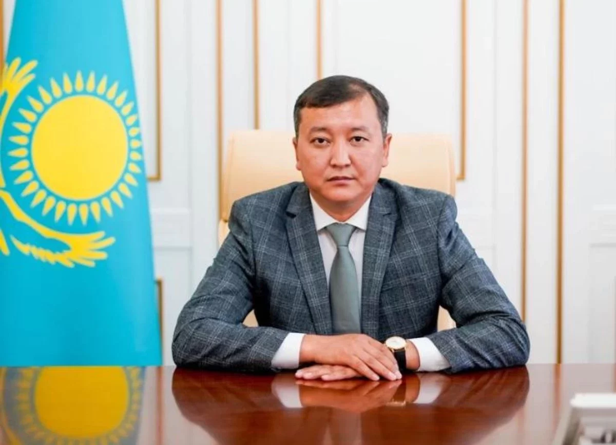 Оралда шенеунік үш бөлмелі заңсыз алынған пәтерін мемлекетке қайтарды