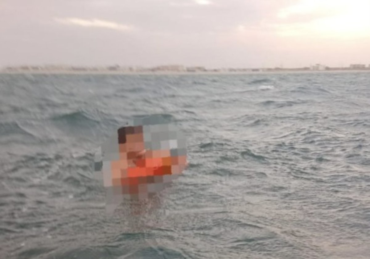 Двух мангистаусцев унесло в открытое море