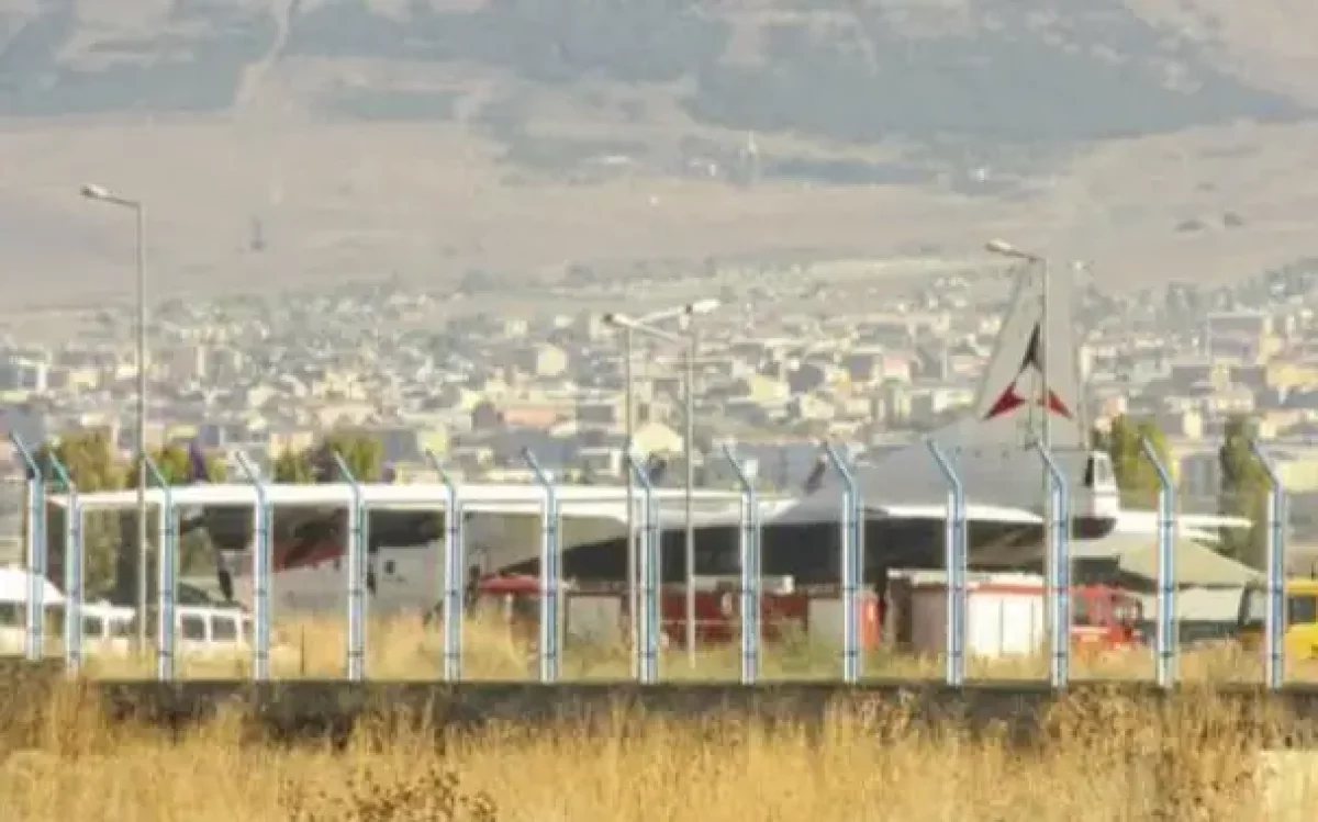 Үндістаның Vistara әуе компаниясының ұшағы жедел түрде Түркияға қонуға мәжбүр болды