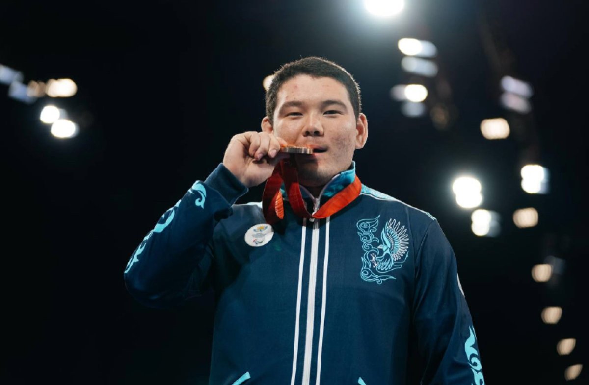 Еще одна бронза в копилке: казахстанец победил французского дзюдоиста