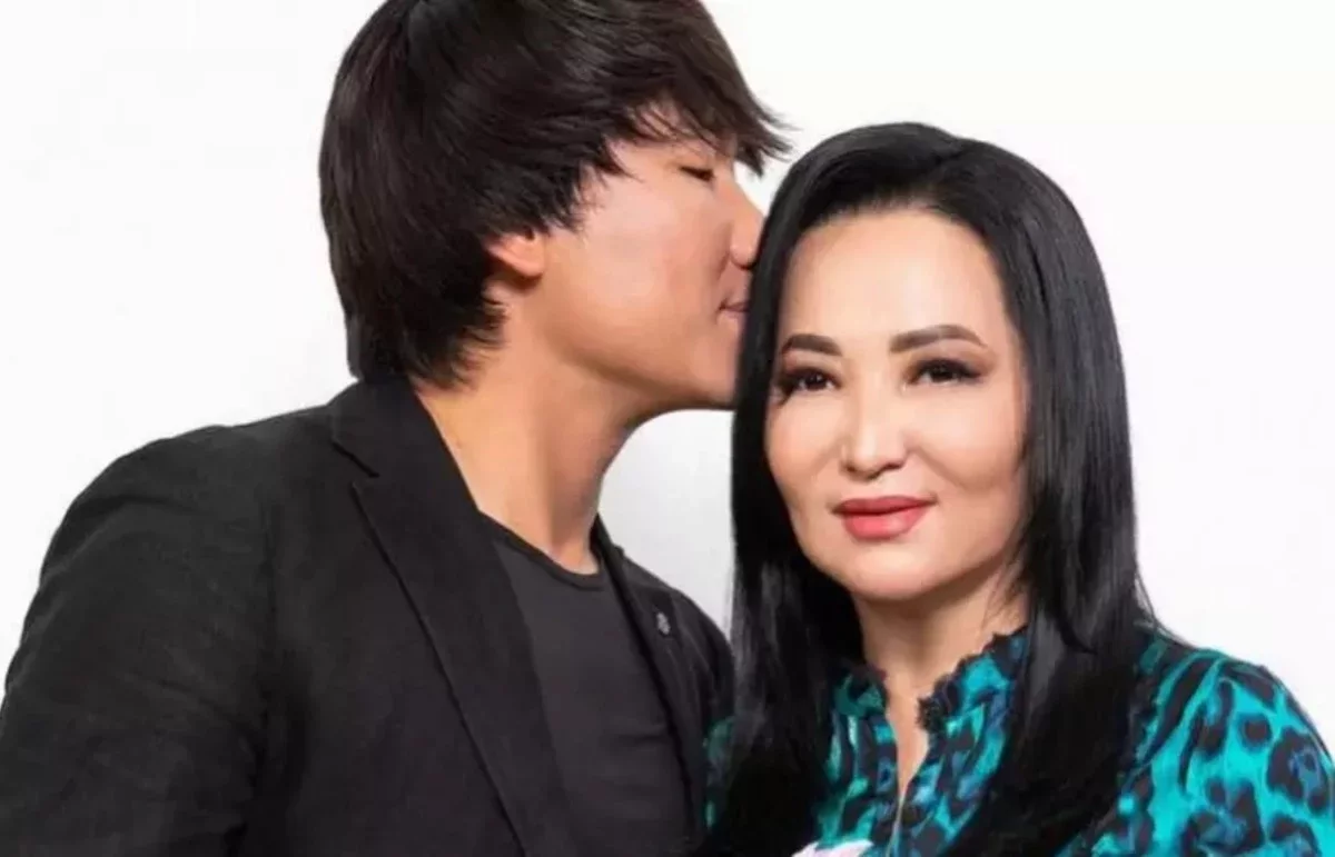 "Қайрат ренжіп бармай қойды": Гүлзира Айдарбекова Қытайдағы қандастардың тойын көрсетті