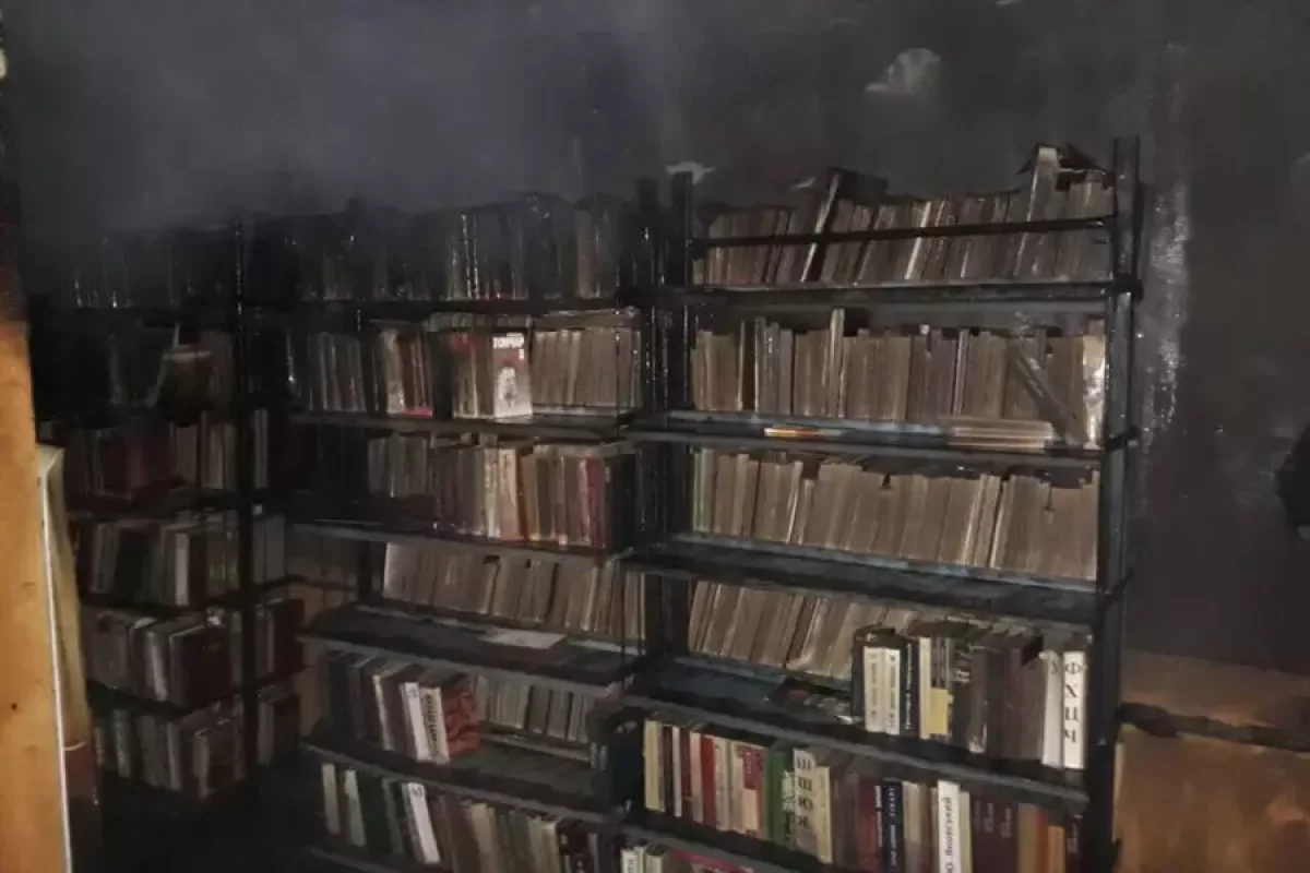 Көкшетаудағы өрттен облыстық кітапханада 50 мыңнан астам кітап бүлінді