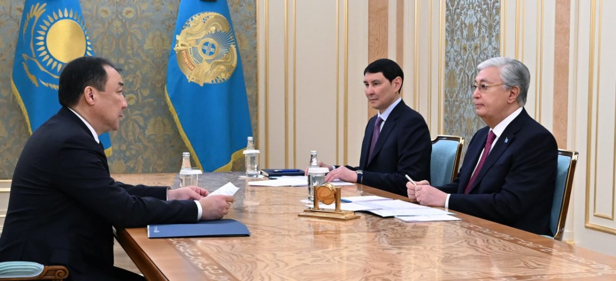 Глава ҚТЖ доложил Токаеву о строительстве грузовых терминалов в Азербайджане, Венгрии и под Москвой