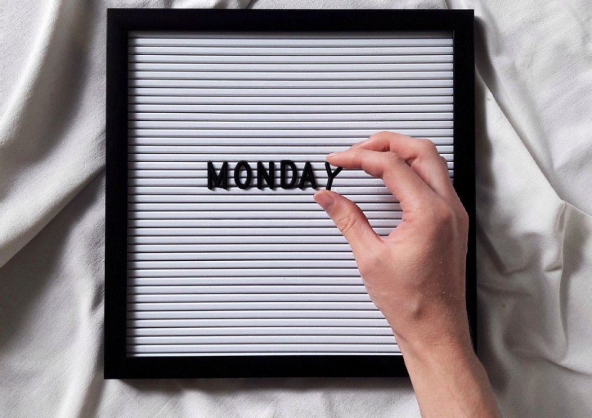 «Перезагрузиться» советуют звёзды Овнам, Львам лучше не принимать поспешных решений: гороскоп на понедельник, 13 января