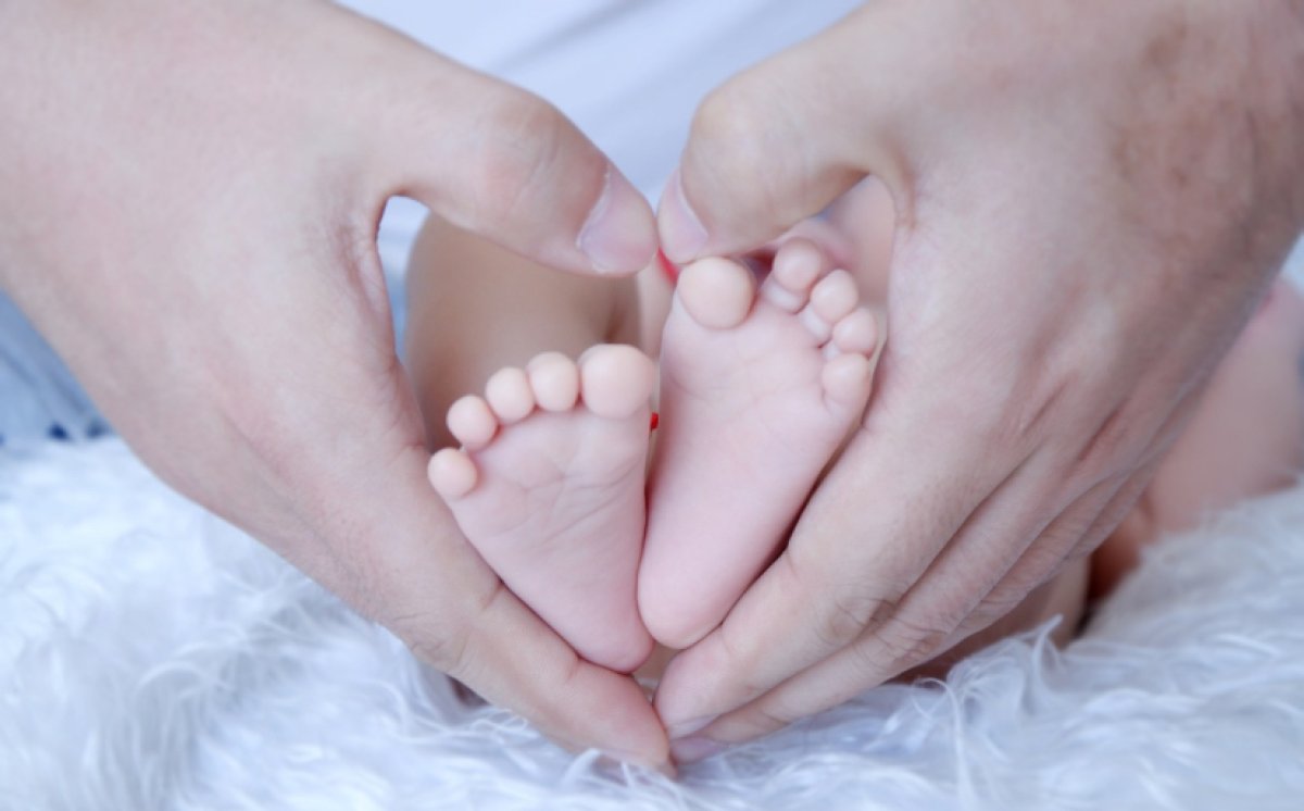 Казахстанцам начнут выдавать свидетельства о рождении в постоматах банка