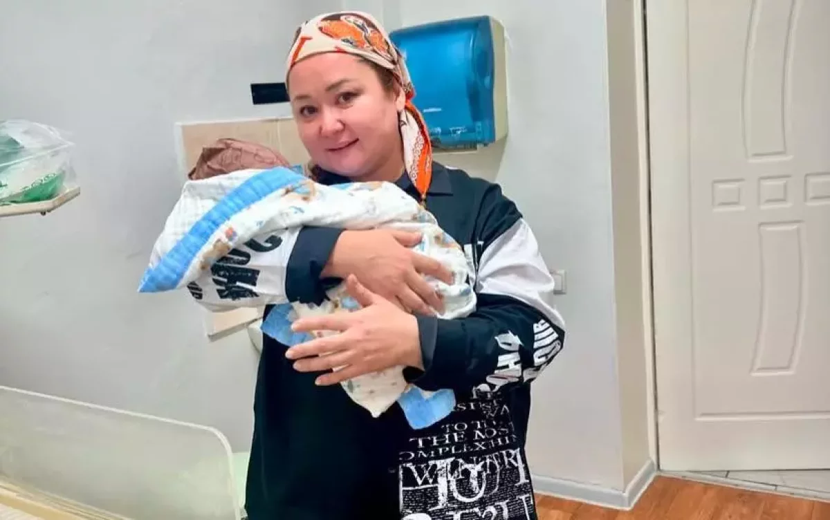 Роза Әлқожа немерелі болды