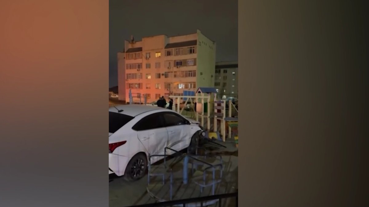Ребенок пострадал на детской площадке в Актау