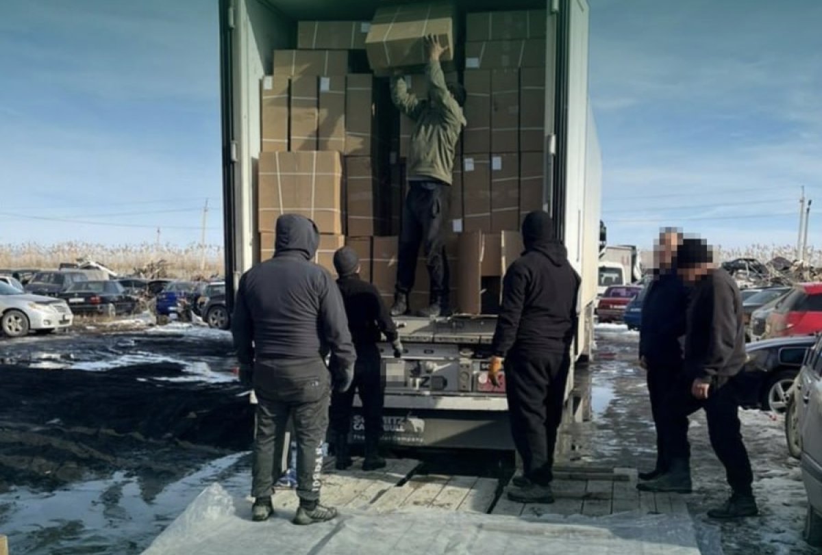 Сигареты на 50 миллионов тенге пытались незаконно ввезти в Казахстан