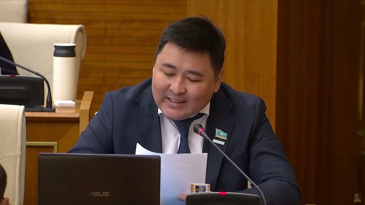 "Командалардың әр тиын үшін есеп беретін күні тууы тиіс", - Нартай Сәрсенғалиев