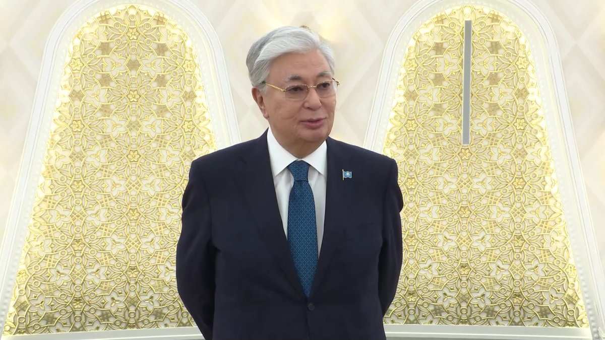 Мемлекет басшысы тоғыз елдің төтенше және өкілетті елшілеріне сенім грамоталарын тапсырды