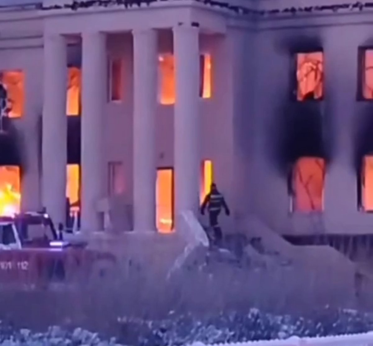 Сельский акимат загорелся в Костанайской области