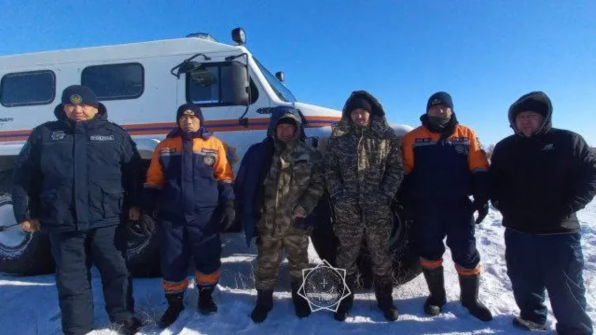 Жетісу облысында тауға аттанып, жоғалып кеткен үш адамды іздеу үшін тікұшақ көкке көтерілді
