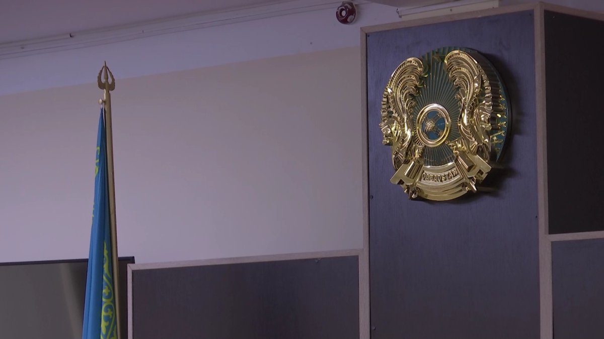 В Актау отменен оправдательный приговор бывшим полицейским, обвиняемым в избиении мужчины