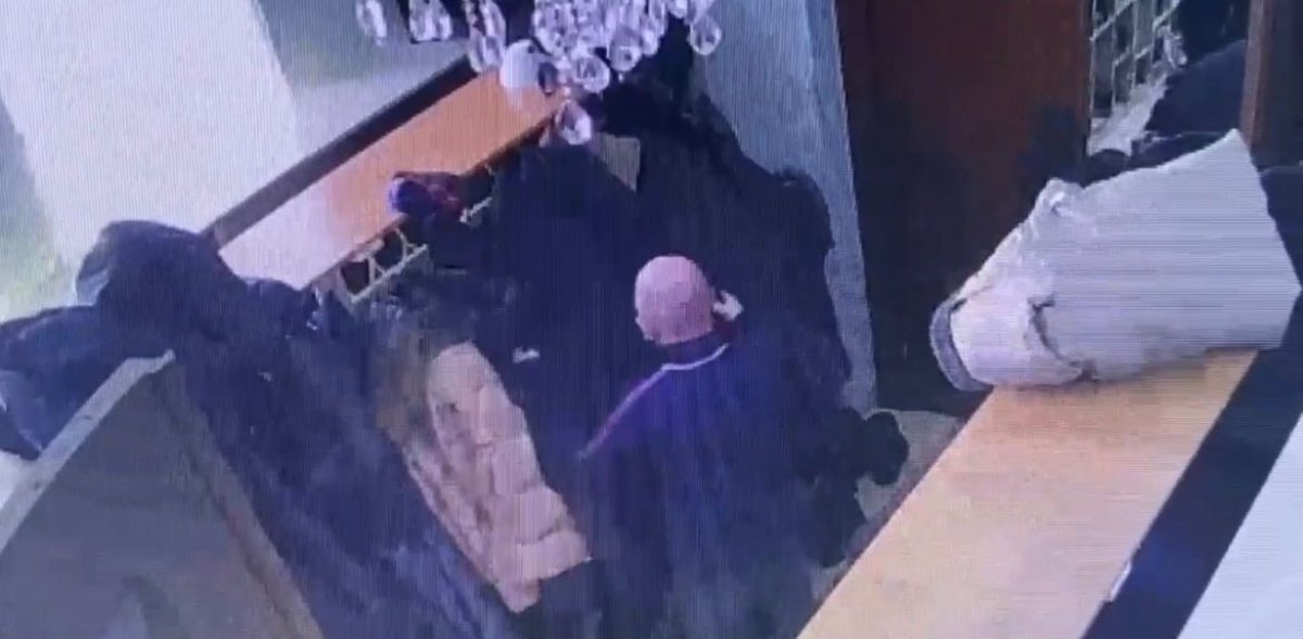 Костанаец украл куртку в мечети