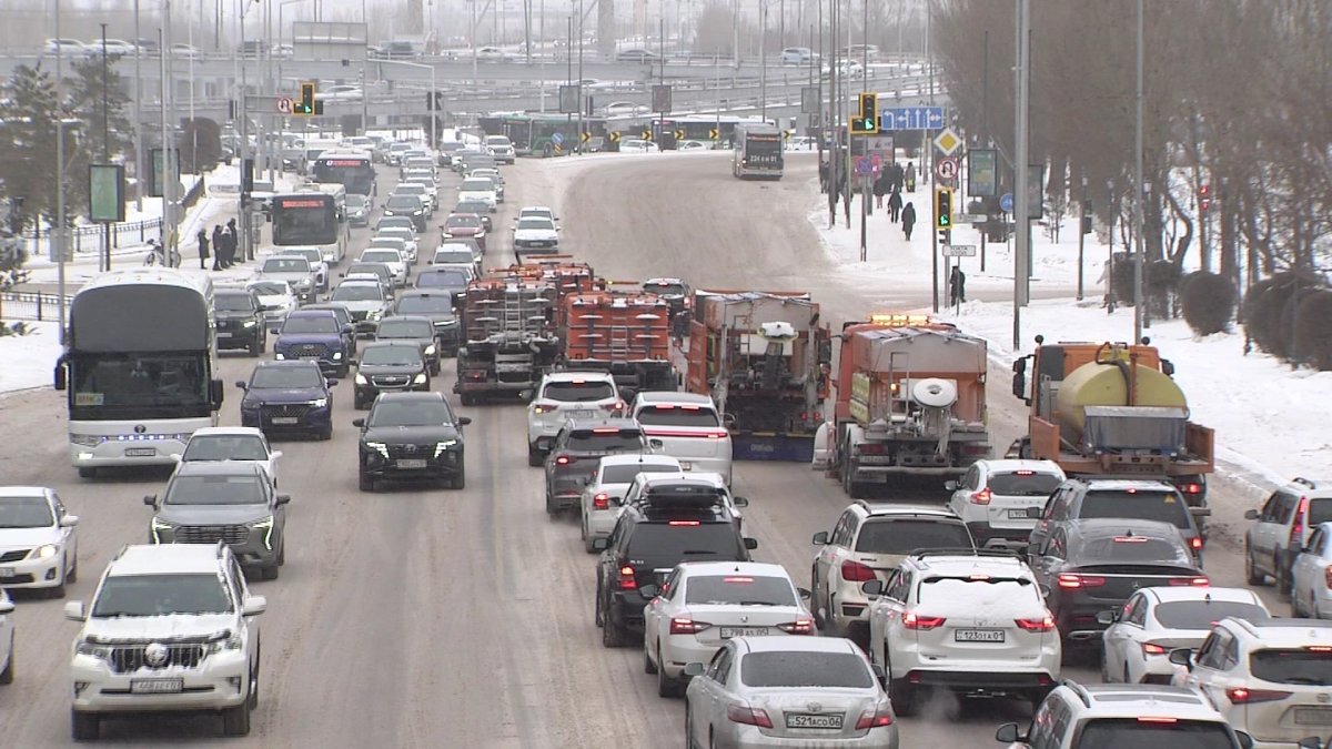 Госрегулирование цен на бензин официально отменили в Казахстане: насколько подорожает топливо