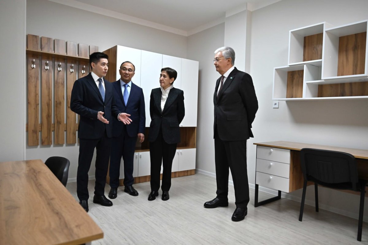 Қасым-Жомарт Тоқаев Студенттер үйіне барды