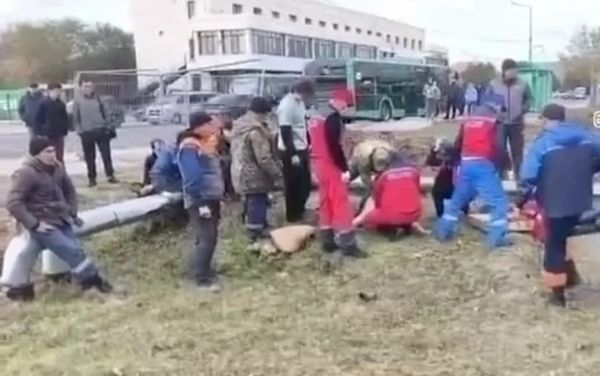 Двое рабочих погибли при замене канализации в Карагандe