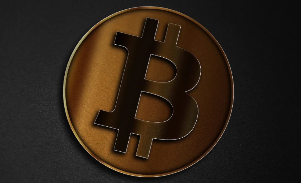 Криптовалюта штурмует вершины: Биткоин пробил исторический максимум